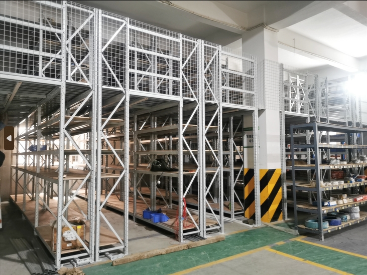 I was shocked! The 6-meter-high warehouse was transformed into a 9-layer shelf-style loft, and the storage efficiency was directly increased by 300%!